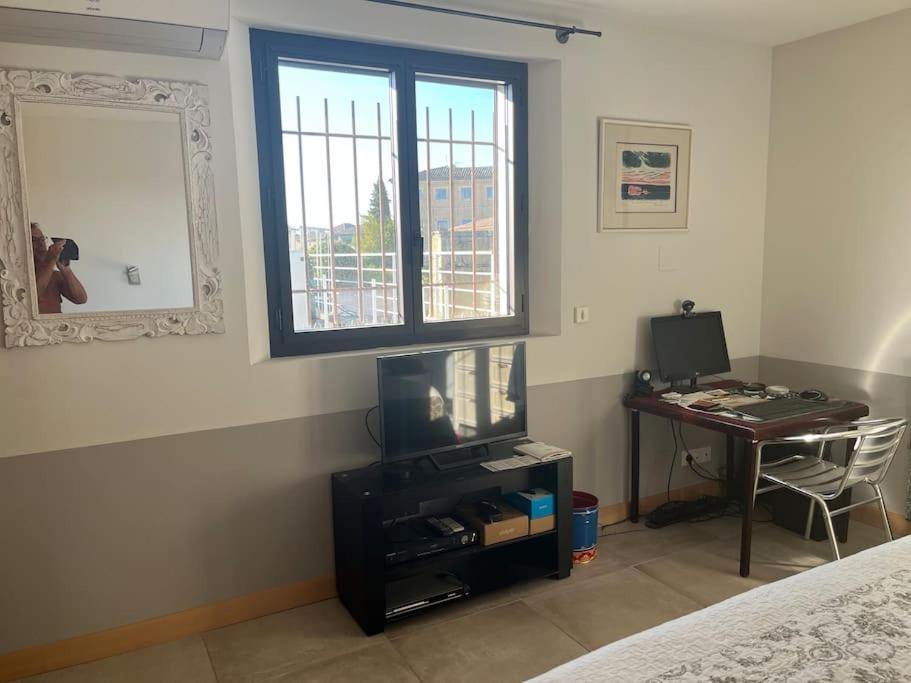 Appartement Standing Bord Sorgue L'Isle-sur-la-Sorgue Exterior photo