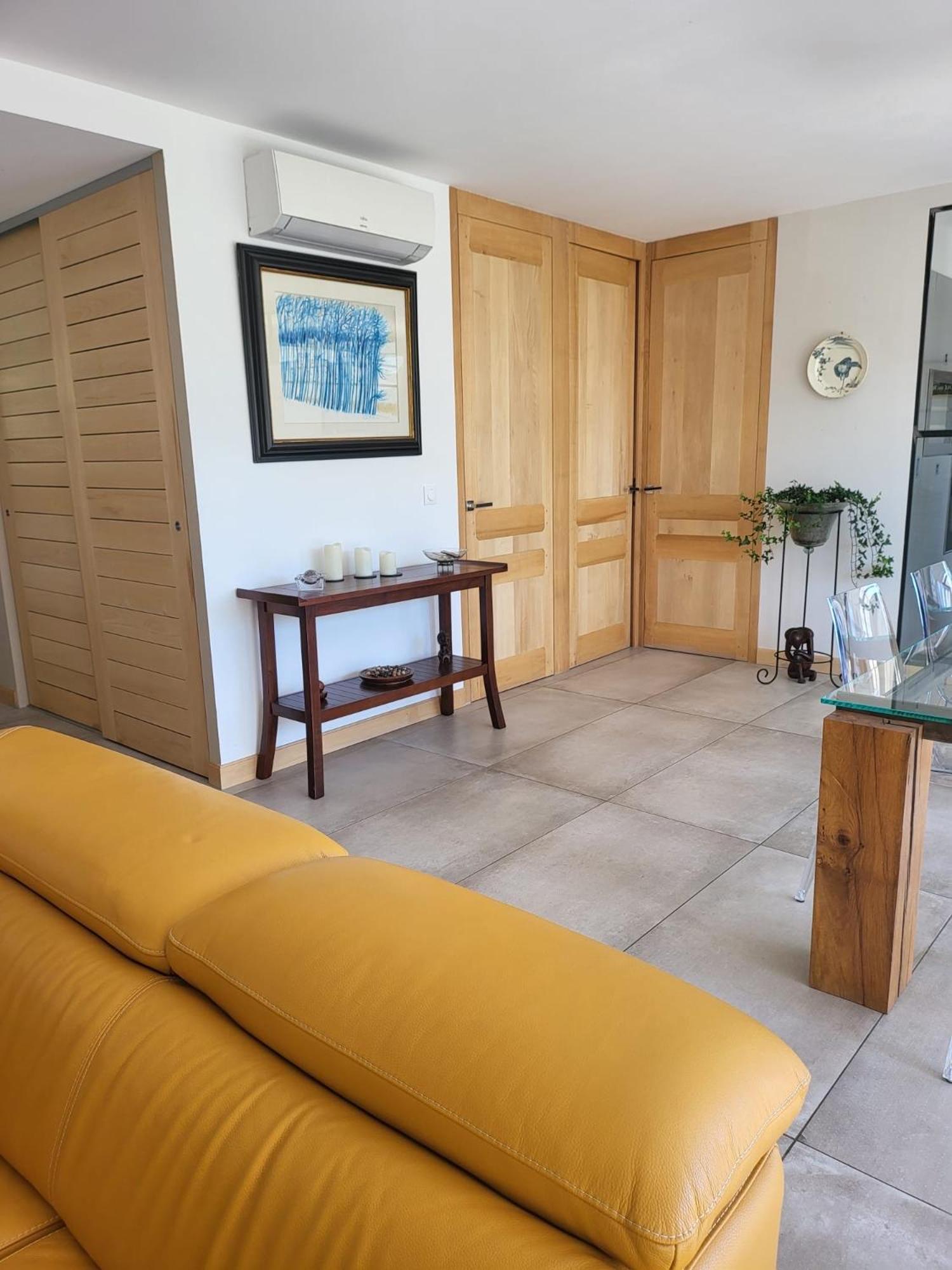 Appartement Standing Bord Sorgue L'Isle-sur-la-Sorgue Exterior photo